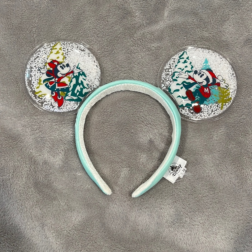 Disney parks winter themed Mickey and Minnie ears